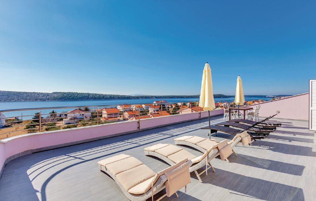 Apartments Host Barbat na Rabu Exterior photo